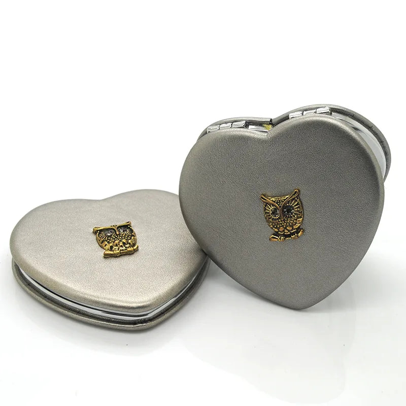 Portable Heart-shaped Makeup Mirror Double Sided Folding Mini Makeup Mirror Cute Bee Pocket Cosmetic Mirror Gift for Women